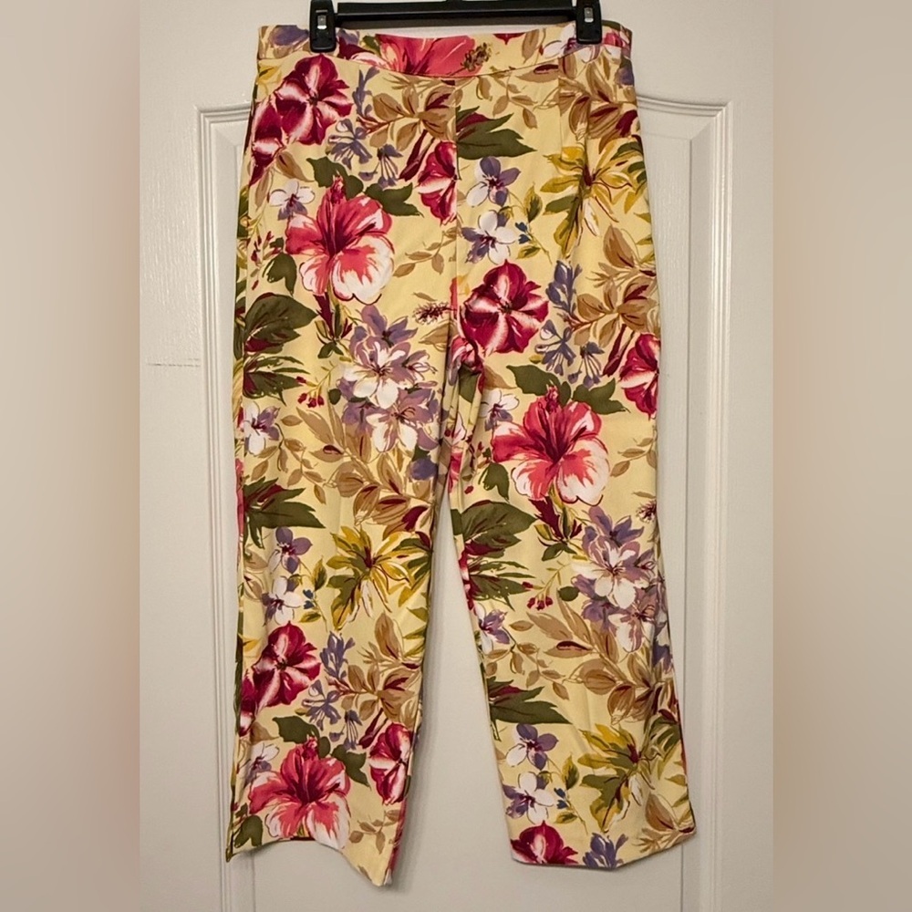 Connected Apparel Floral Crop Pants Size 10 Yellow Tropical Side Zip Button